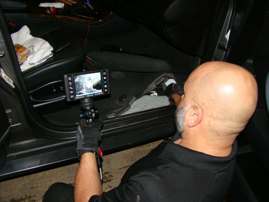 Officers use the Perfect Vision V20 Videoscope the safest inspection videoscope
